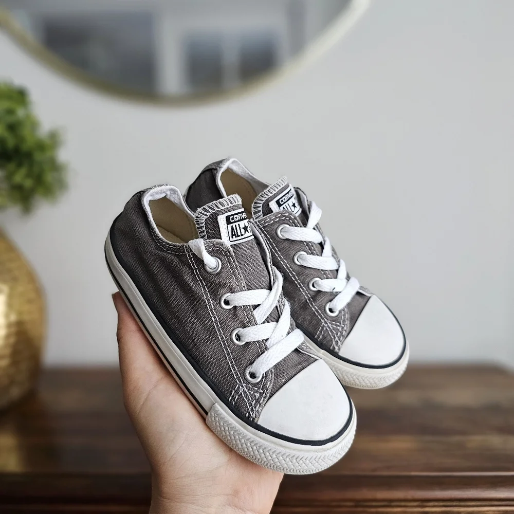 Converse 7J794: Unisex-Baby Chuck Taylor Ox Low Charcoal Sneaker Infant US 9